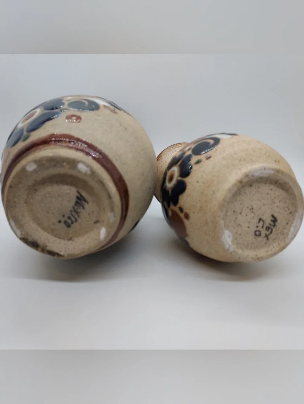 Vintage Tonala Sandstone Mexican Pottery Vases Flowers Floral Blue Brown (2)